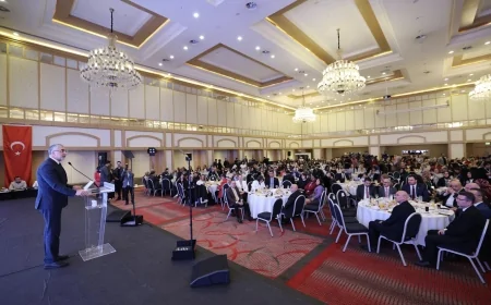 Bakan Işıkhan, 14. Uluslararası Kadın Emeği Buluşması’na katıldı