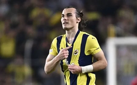 Fenerbahçe'de Çağlar Söyüncü'nün sakatlık raporu açıklandı! İşte sahalardan uzak kalacağı süre