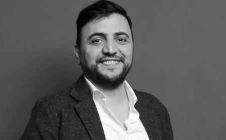 Tiyatro ve Sinema Oyuncusu Şinasi Yurtsever 51 Yaşında Hayatını Kaybetti