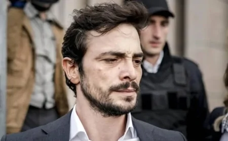 Şinasi Yurtsever son yolculuğuna uğurlandı: Ahmet Kural gözyaşlarını tutamadı