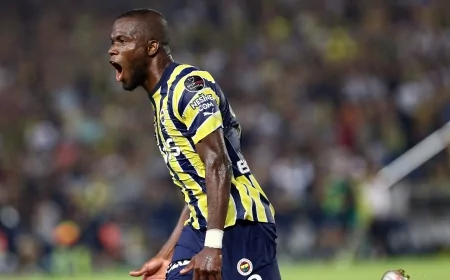 Enner Valencia’dan şampiyonluğu getiren frikik golü! 7 yıllık seriyi bitirdi