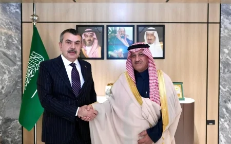 Bakan Tekin, Suudi Arabistan Eğitim Bakanı El-Benyan ile Görüştü