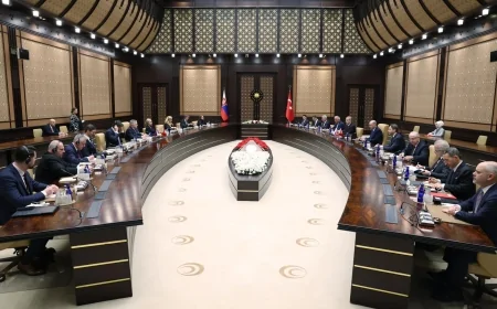 Türkiye ve Slovakya Arasında Doğal Gaz Görüşmeleri Cumhurbaşkanlığı Külliyesi’nde Gerçekleştirildi