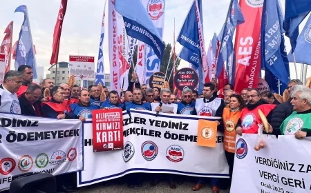 Memurlar İş Bıraktı: “Haklarımız İçin Alanlardayız”