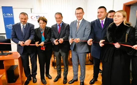 TİKA Karadağ Devlet Üniversitesine Bilgisayar Laboratuvarı Kurdu