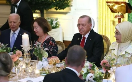 Cumhurbaşkanı Erdoğan ve Eşi Emine Erdoğan, NATO Devlet ve Hükûmet Başkanları Zirvesi Akşam Yemeğine Katıldı