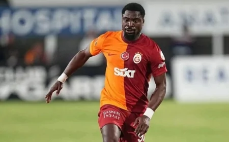 Galatasaray'ın eski futbolcusu Serge Aurier kariyerini noktaladı