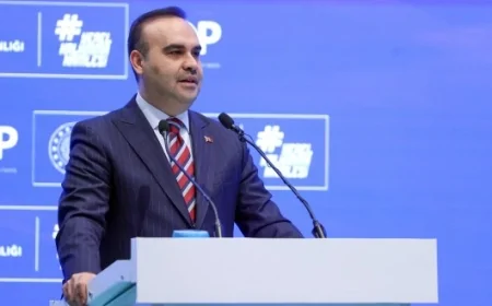 Sanayi ve Teknoloji Bakanı Kacır: 'Elektrikli araç yatırımları hız kazanıyor'