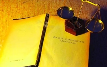 Anayasanın Değiştirilemez Maddeleri Tartışmaya Açılabilir mi: ‘Üniter Yapı’ Vurgusu Yeniden Gündemde