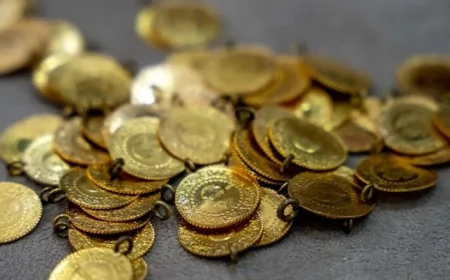 Altın Piyasasında Son Durum: Canlı Fiyatlar, Anlık Güncellemeler ve Yatırımcı Rehberi