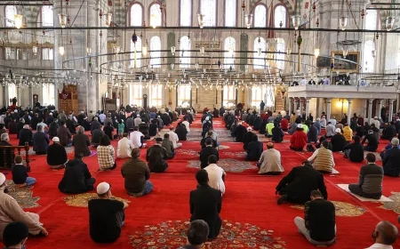 Ramazan Bayramı namazı 30 Mart'ta kılınacak: İşte 81 il için detaylı saat listesi