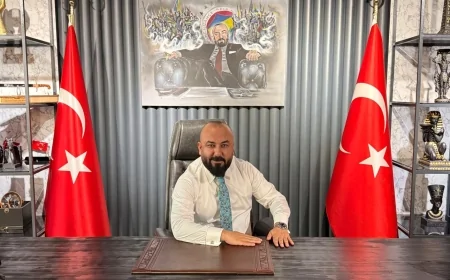 İş İnsanı Tahsin Çimen: 'Polisimiz canımız, gençler umudumuz, istikrarı birlikte korumalıyız'