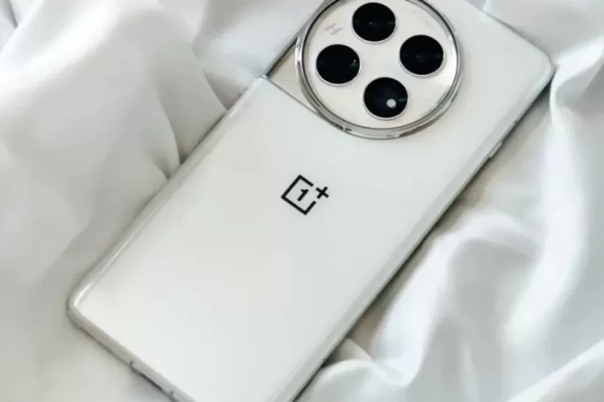 OnePlus 13T'nin Tasarımı ve Özellikleri Belli Oldu! İşte Kompakt Amiral Gemisinin İlk Detayları