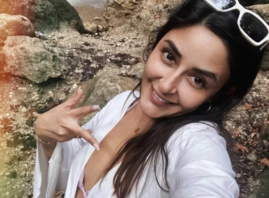Melek Mosso makyajsız fotoğrafına gelen yorumlara sert çıktı!