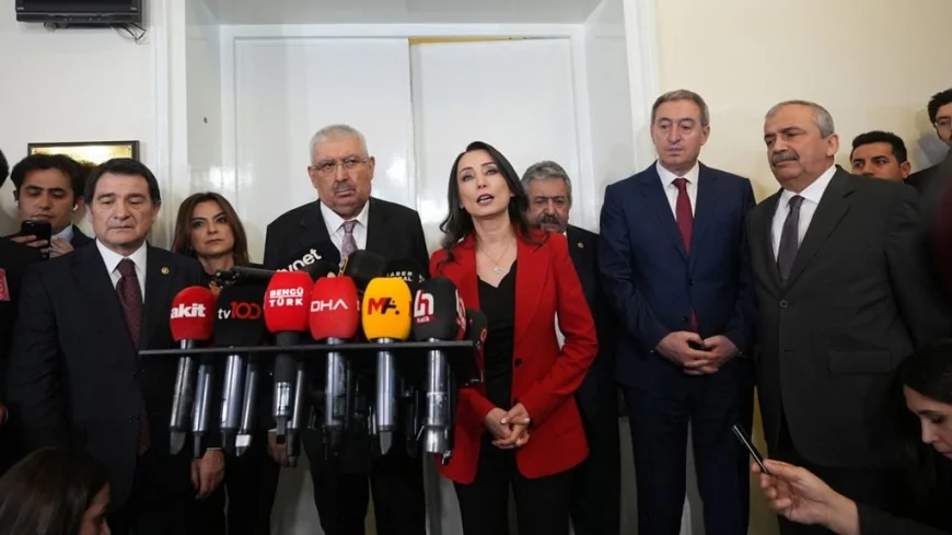 DEM Parti’nin siyasi temasları sürüyor: AK Parti ve MHP ile görüştü