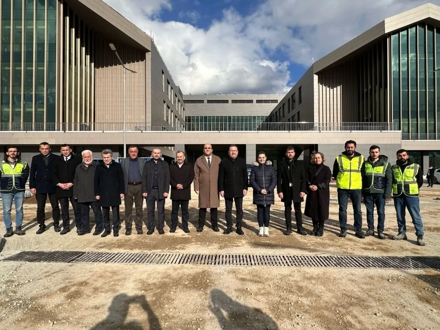 Kastamonu’da Yeni Fizik Tedavi ve Rehabilitasyon Merkezi İnşaatında İnceleme