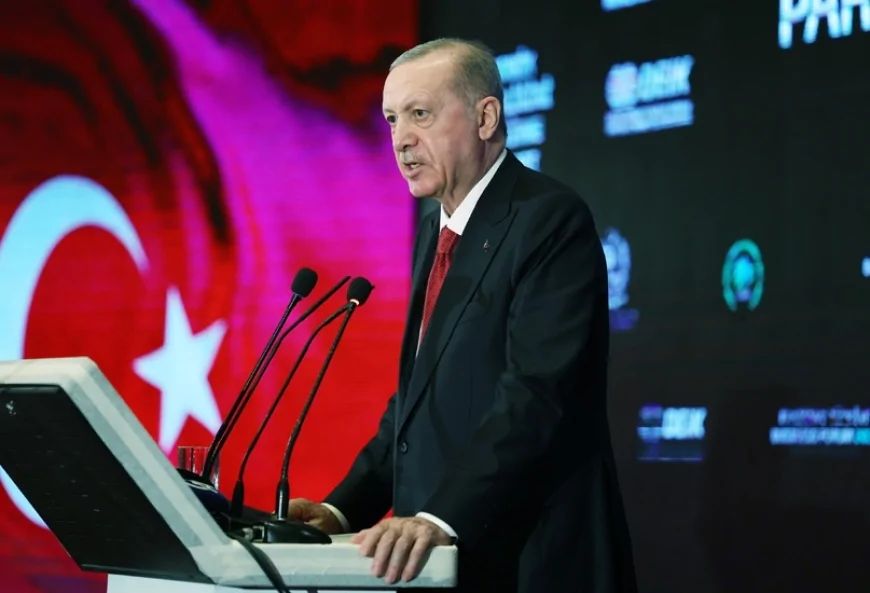 Cumhurbaşkanı Erdoğan, Türkiye-Pakistan İş Forumu’nda Konuştu: “Ekonomideki Atılımlarımıza Hız Kesmeden Devam Ediyoruz“