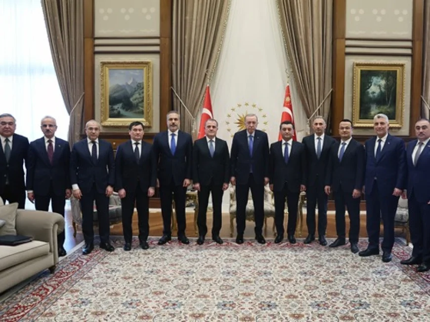 Cumhurbaşkanı Erdoğan, Özbekistan ve Azerbaycanlı Bakanları Kabul Etti
