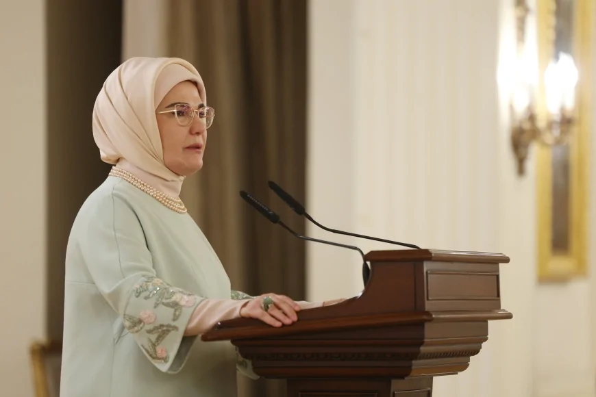 Emine Erdoğan’dan 2025 Mesajı: “Barışın Her Coğrafyada Kök Salmasını Diliyoruz”