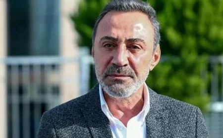 CHP'de Genel Başkanlık Yarışı Kızıştı: Berhan Şimşek Adaylığını Açıkladı