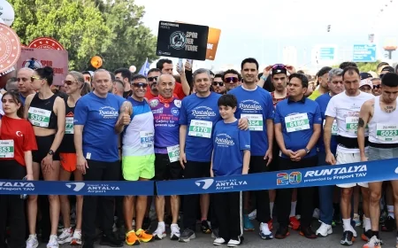 Runtalya Maratonu’nda 65 Ülkeden 10 Bin Koşucu Antalya’da Buluştu