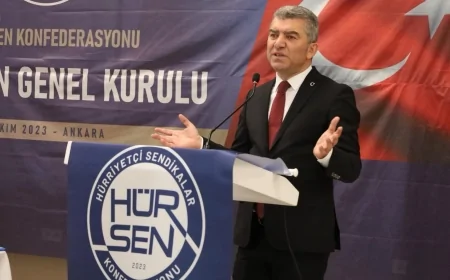LEVENT KURUOĞLU: 'PROJE OKULLARI ATAMALARI NE ŞEFFAF NE DE ÖLÇÜLEBİLİR'
