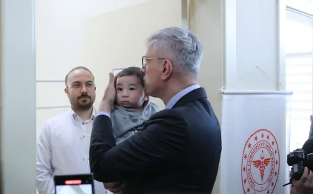 Altı Bileşenli Karma Aşının İlk Uygulaması Yapıldı: Bakan Kemal Memişoğlu Ankara’da Tanıtımını Gerçekleştirdi