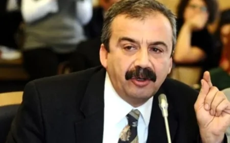 Kalp krizi sonrası ameliyata alınan Sırrı Süreyya Önder’in hayati riski sürüyor