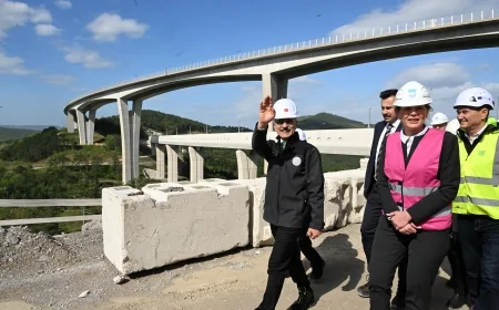 Abdulkadir URALOĞLU: 'Slovenya'daki Divača - Koper Demiryolu Projesinde Büyük İlerleme'