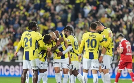 Fenerbahçe'den dev gelir atağı: Yeni sponsorluklar ve projelerle kasasını güçlendirecek