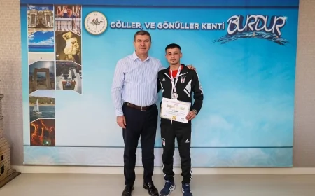 Türkiye Sambo Şampiyonları Burdur’da Başkan Ercengiz’i Ziyaret Etti