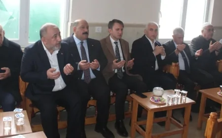 Emekli Jandarma Komutanı Arif Çetin, Siirt'te 'Yeşilyurt' Ailesinin Taziyesine Katıldı