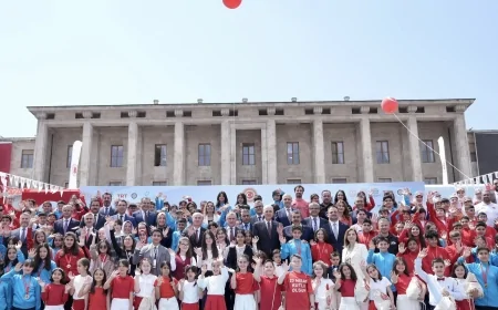 Milli Eğitim Bakanı Yusuf Tekin’den 23 Nisan Mesajı: ‘Geleceğimiz, çocuklarımızın kalbinde yeşerecek’