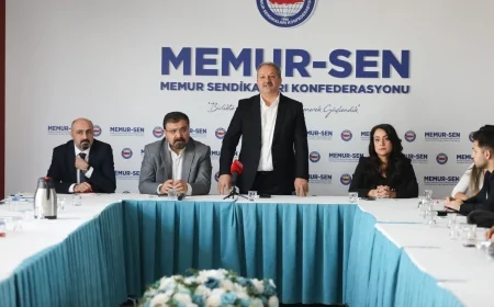 Sağlık-Sen 63 Avukatıyla Hukuki Gücünü Gösterdi: 'Türkiye'nin En Güçlü Sendikal Hukuk Departmanıyız'