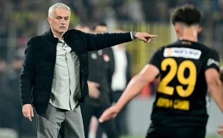 Fenerbahçe'de kriz sonrası Samandıra zirvesi: Mourinho'ya tam yetki, 5 yıldız transfer yolda
