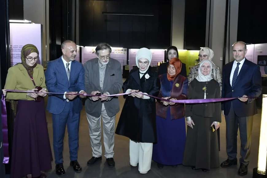Emine Erdoğan, Kahramanmaraş’ta bulunan 40 el yazmasının yer aldığı ‘Saklı Kalanlar’ sergisinin açılışını yaptı