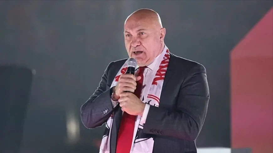 Samsunspor Başkanı Yüksel Yıldırım'dan Gece Yarısı Sert Mesaj: 'Pis ellerinizi çekin artık'