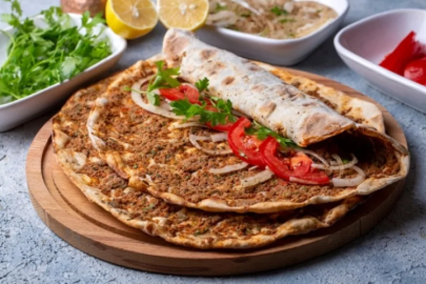 Lahmacun 2200 TL mi olur? Seray Sever: 'Altın mı koyuyorlar kıyma yerine!'