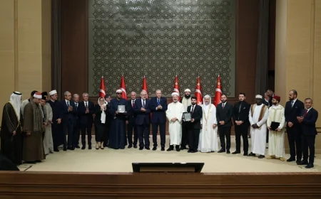 Erdoğan: ‘İslam coğrafyası 200 yıldır etnik ve mezhebi ayrımlarla bölünmeye çalışılıyor’