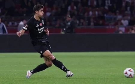 Beşiktaş'ta stoper kalmadı: Solskjaer derbi öncesi mecburi formül arıyor