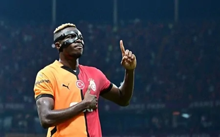 Yapay zeka bombayı patlattı: Osimhen Premier Lig devine mi gidiyor?