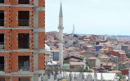 İstanbul'da 208 bin bağımsız birimde dönüşüm süreci sürüyor: 'Yarısı Bizden' kampanyasına ilgi artıyor