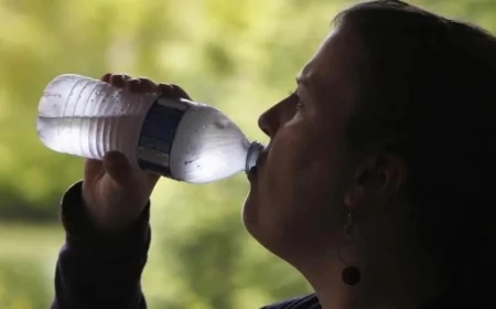 Günde 2 Litre İçmek Yetmiyor: Uzmanlar Uyardı, Su İçmenin En Doğru Saatleri Açıklandı