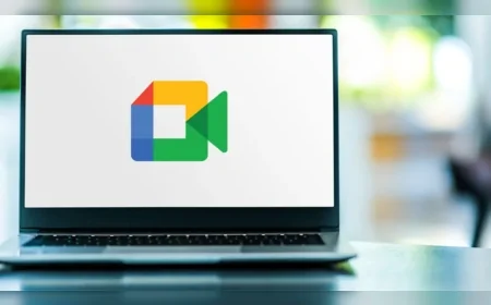 Google Meet'te yapay zekayla kişisel arka plan dönemi başladı: İşte adım adım kullanım rehberi