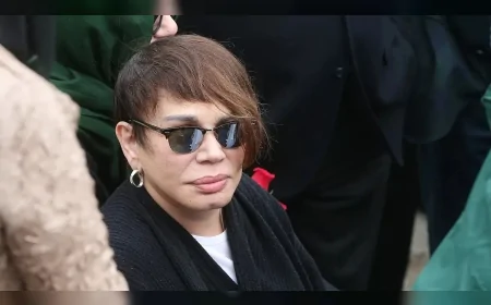 Sezen Aksu, Sırrı Süreyya Önder'in ölümünün ardından saçlarını kestirdi