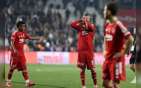 Beşiktaş'ta yaprak dökümü: Solskjaer üç futbolcuyu gözden çıkardı
