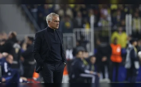 Jose Mourinho’ya Manchester United sürprizi: Fenerbahçe sonrası rotası netleşiyor