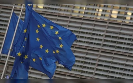 AB, Gazze'deki saldırılar ve yardım ablukası nedeniyle İsrail ile tüm iş birliğini masaya yatırıyor