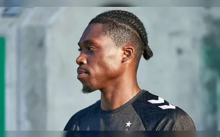 Werder Bremen Yöneticisi Peter Niemeyer: 'Derrick Köhn İçin Görüşmeler Devam Ediyor'