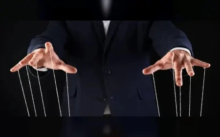 İlişkilerde manipülatörlerin uyguladığı 7 psikolojik taktik nasıl tespit edilir?